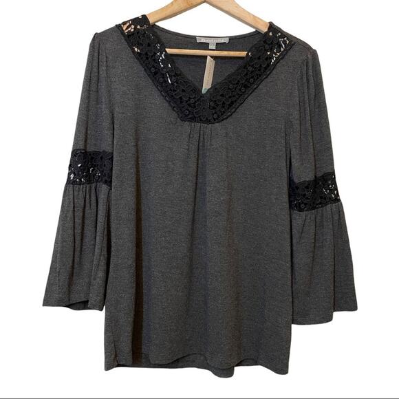 Daniel Rainn NWT Stitch Fix Gray Black Mckena Lace Bell Sleeve Top Small - Picture 1 of 4